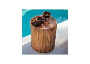 שולחן צד עשוי ראטן בשילוב עץ טיק בעבודת יד