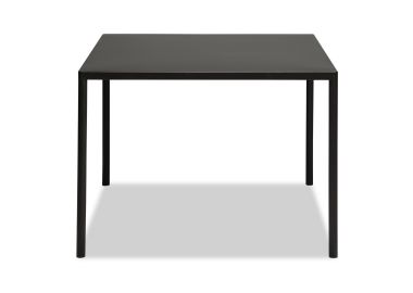 שולחן גן 100*100 מתכת בגוון שחור דגם SIMPLY
