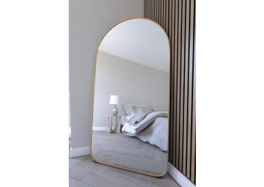 מראה חצי מעוגלת זהב