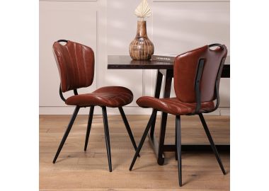 כסא פינת אוכל דמוי עור בגוון חום בהיר דגם טוליפ