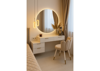 שידת איפור מעוצבת עם מראה עגולה