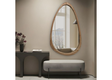 מראת גוף אסימטרית עם מסגרת עץ טבעי 