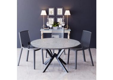 פינת אוכל עגולה בגוון גרניט אפור דגם פיזה עם 4 כסאות בגוון אפור