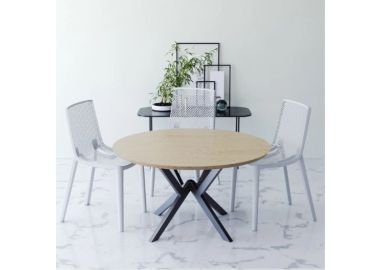 פינת אוכל עגולה דגם ונציה עם 4 כסאות בגוון לבן